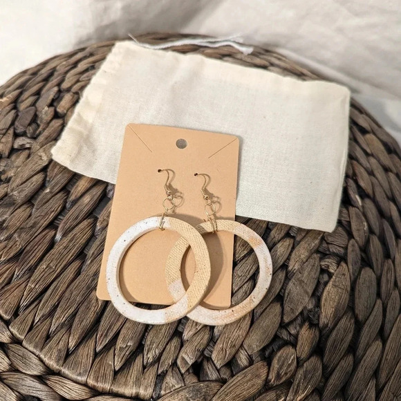 Handmade ceramic earrings - Picture 1 of 2